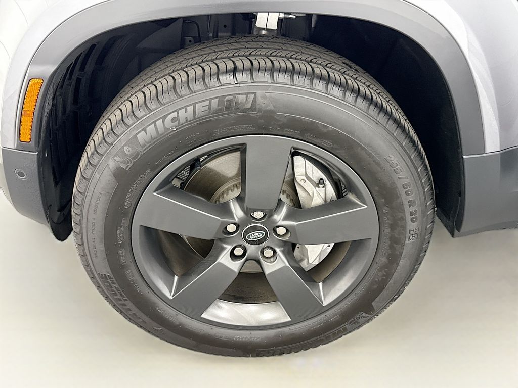 Thumbnail: 2023 Land Rover Defender - 29