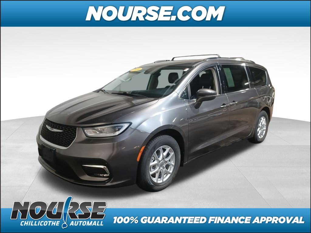 2021 Chrysler Pacifica Touring L photo