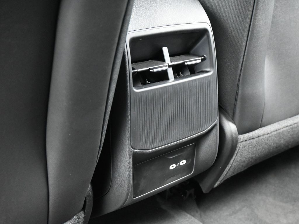 New 2026 diamond black crystal pearlcoat Jeep Limited image 31