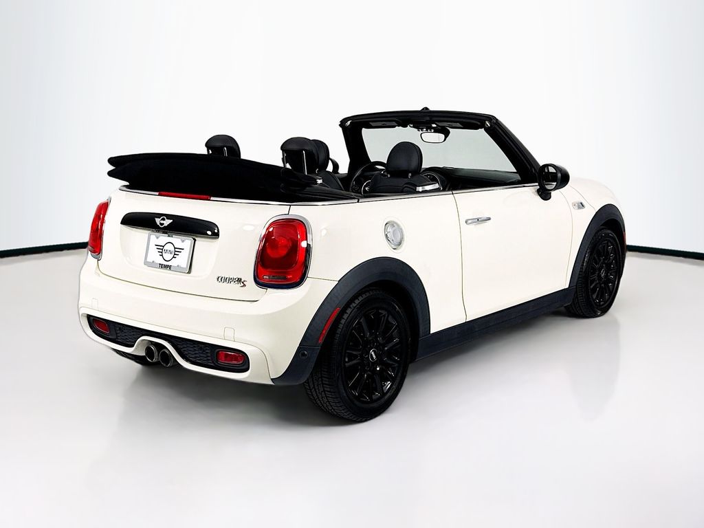 Thumbnail: 2017 MINI Cooper - 5