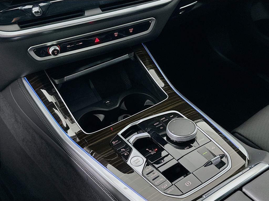 Thumbnail: 2025 BMW X5 - 17