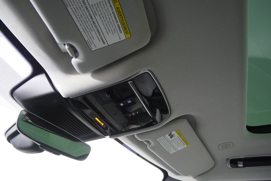 Thumbnail: 2023 Land Rover Range Rover Sport - 25