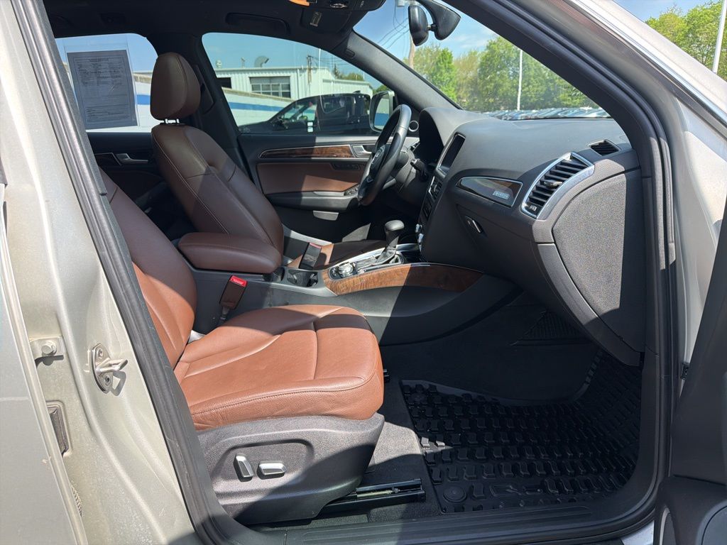 Thumbnail: 2015 Audi Q5 - 25