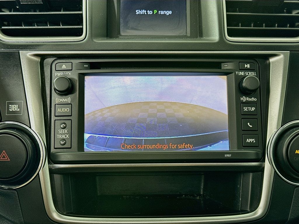 Thumbnail: 2013 Toyota Highlander - 13