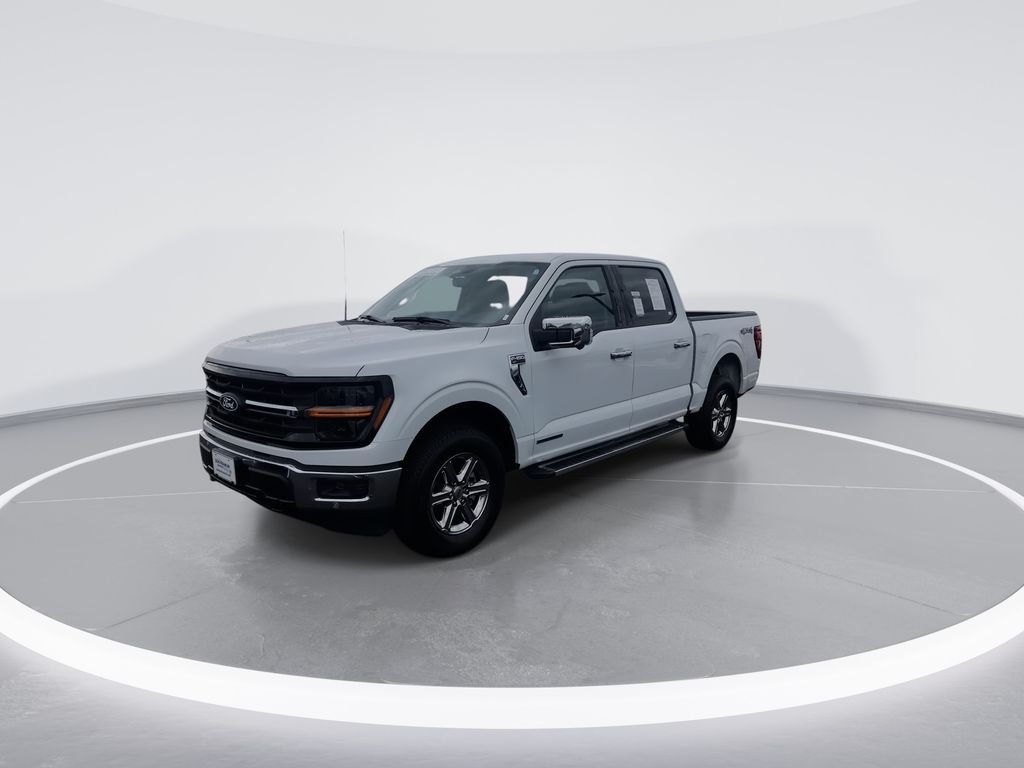 View vehicle photo 4