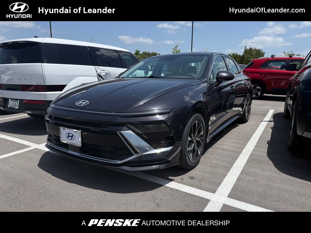 Carbon Blue 2024 Hyundai Sonata Sedan Front-Wheel Drive 8-Speed Automatic