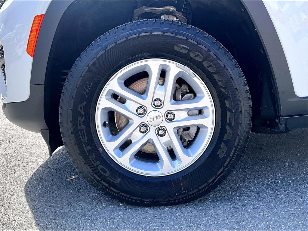 2022 Jeep Grand Cherokee — photo 9