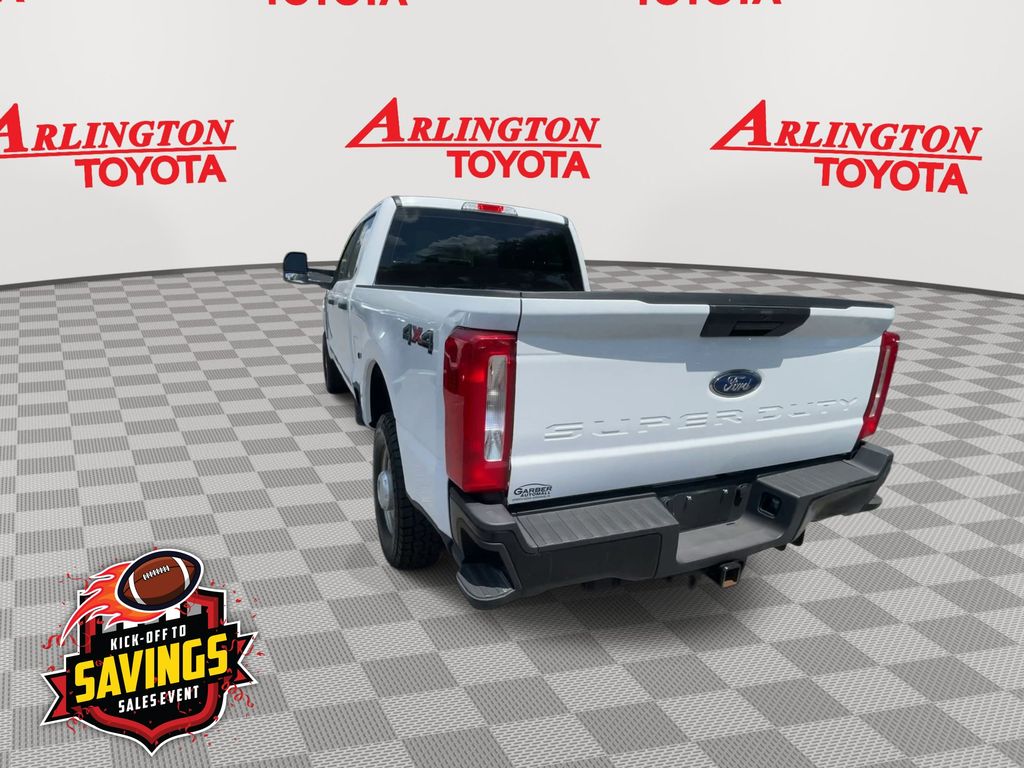 Used 2024 Ford F-350SD Truck