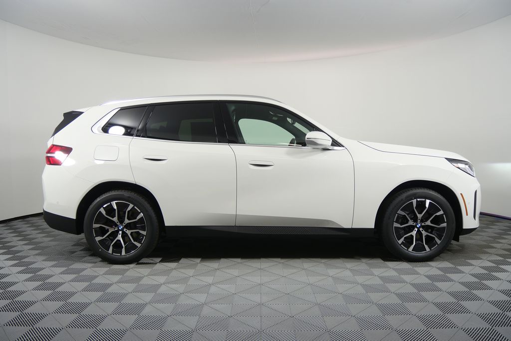 Thumbnail: 2026 BMW X3 - 2