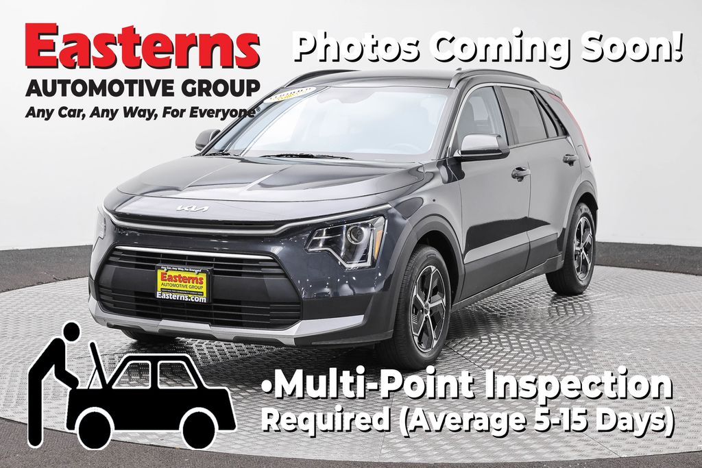  2025 Kia Niro LX FWD   