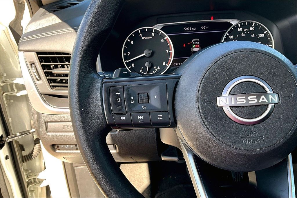 2024 Nissan Rogue S - 10