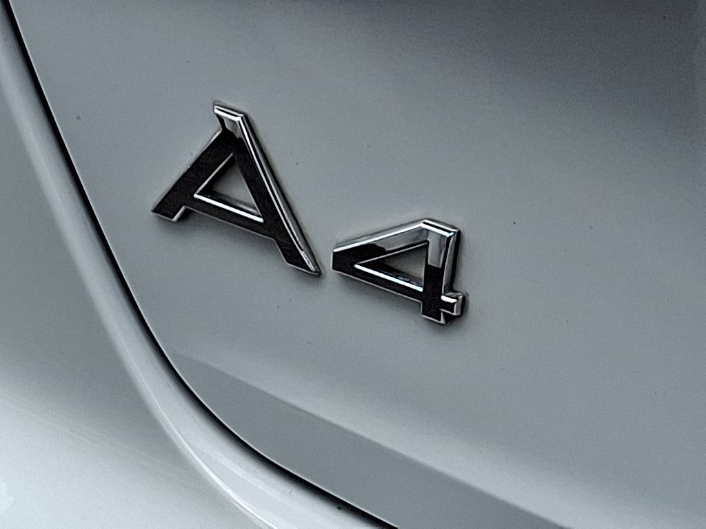 2018 Audi A4 Premium Plus 32