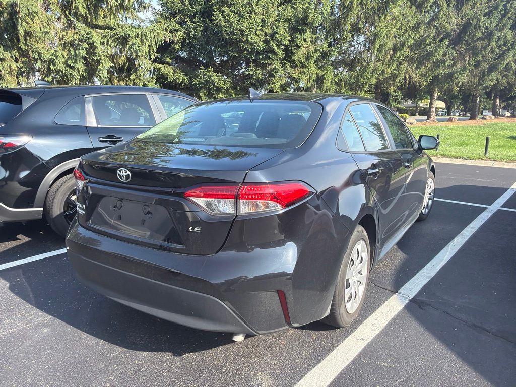 Thumbnail: 2024 Toyota Corolla - 3