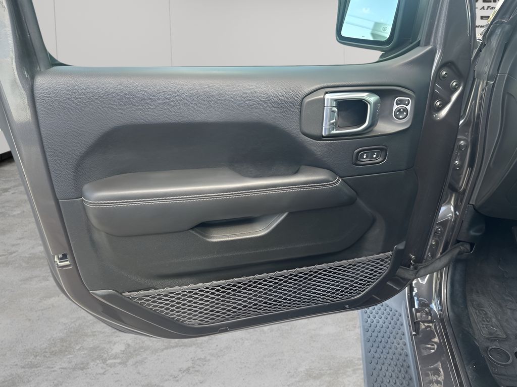 Used Car 2018 Jeep Wrangler  Unlimited Sahara For Sale In Austin, Texas