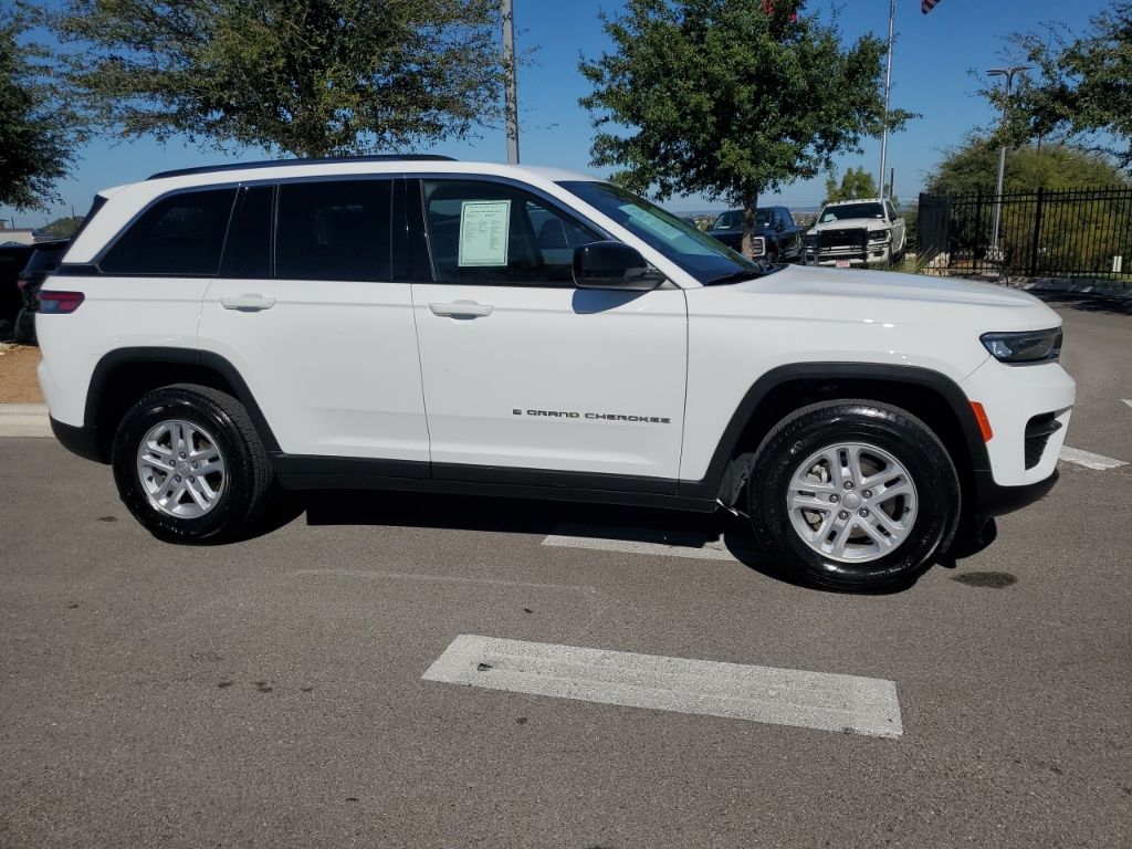 Used Car 2024 Jeep Grand Cherokee  Laredo For Sale Under $25,000 In Austin, Texas