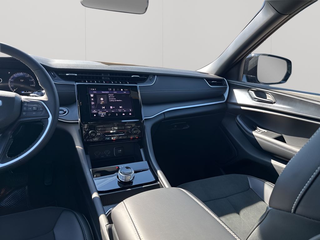 New Car 2025 Jeep Grand Cherokee L  For Sale Under $50,000 In Austin, Texas