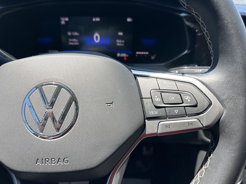 2022 Gray Volkswagen Taos 1.5T SE FWD SUV