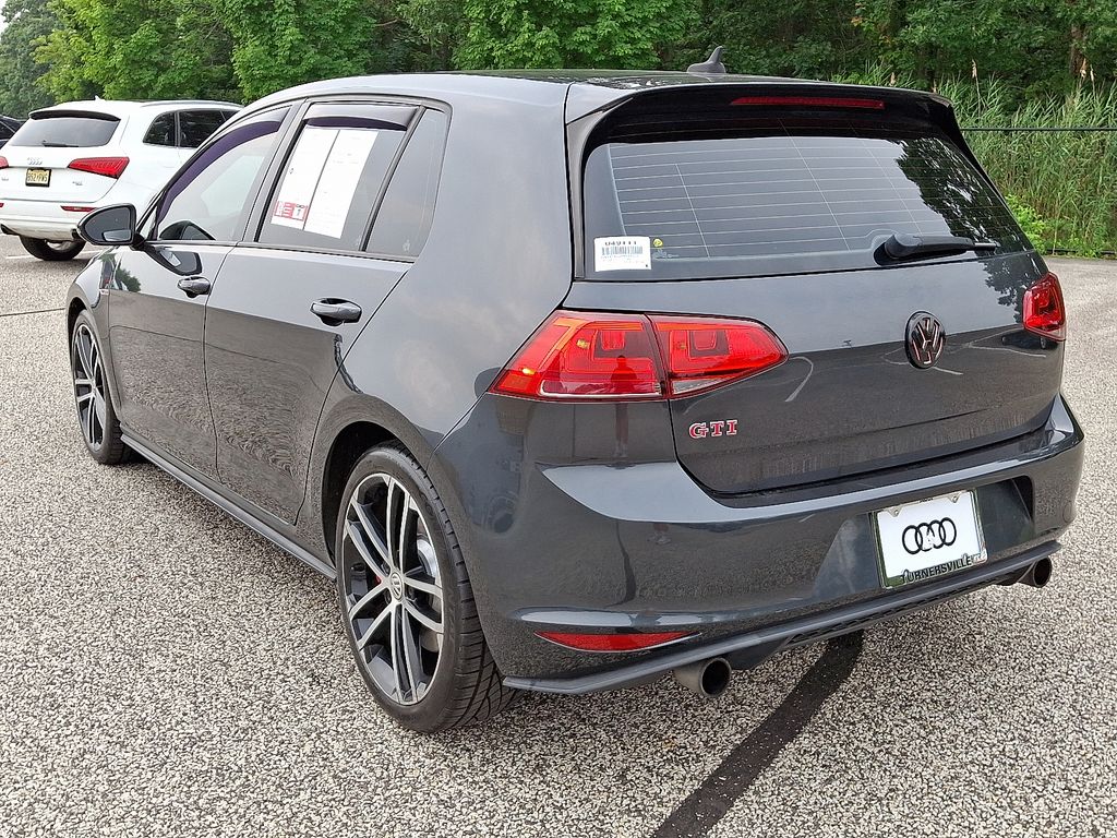 Thumbnail: 2017 Volkswagen Golf - 4