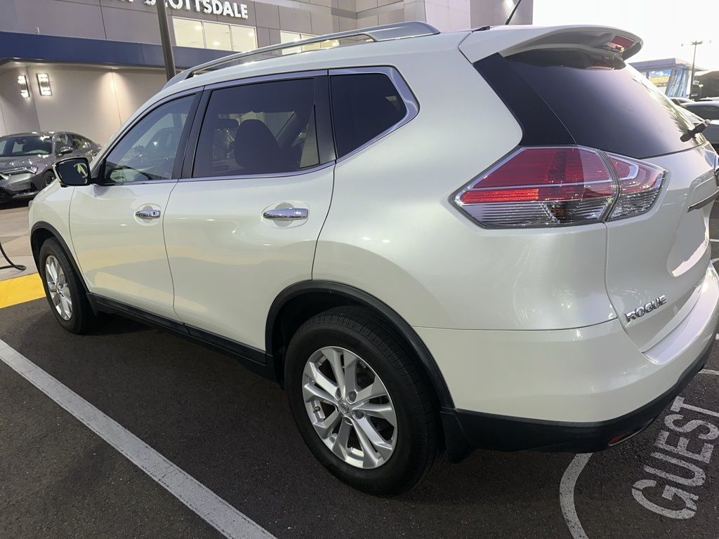 Thumbnail: 2015 Nissan Rogue - 4