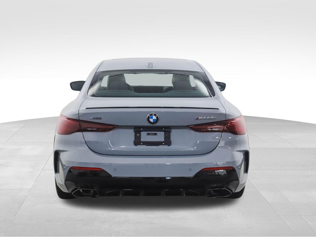 Thumbnail: 2026 BMW 4 Series - 4