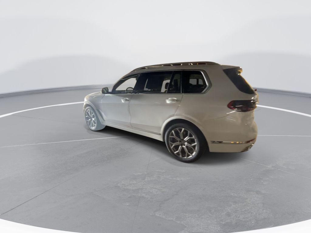 2024 BMW X7 xDrive40i 6