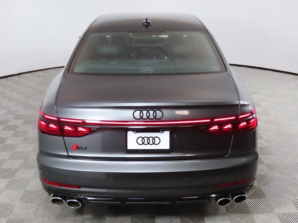 Thumbnail: 2025 Audi S8 - 4