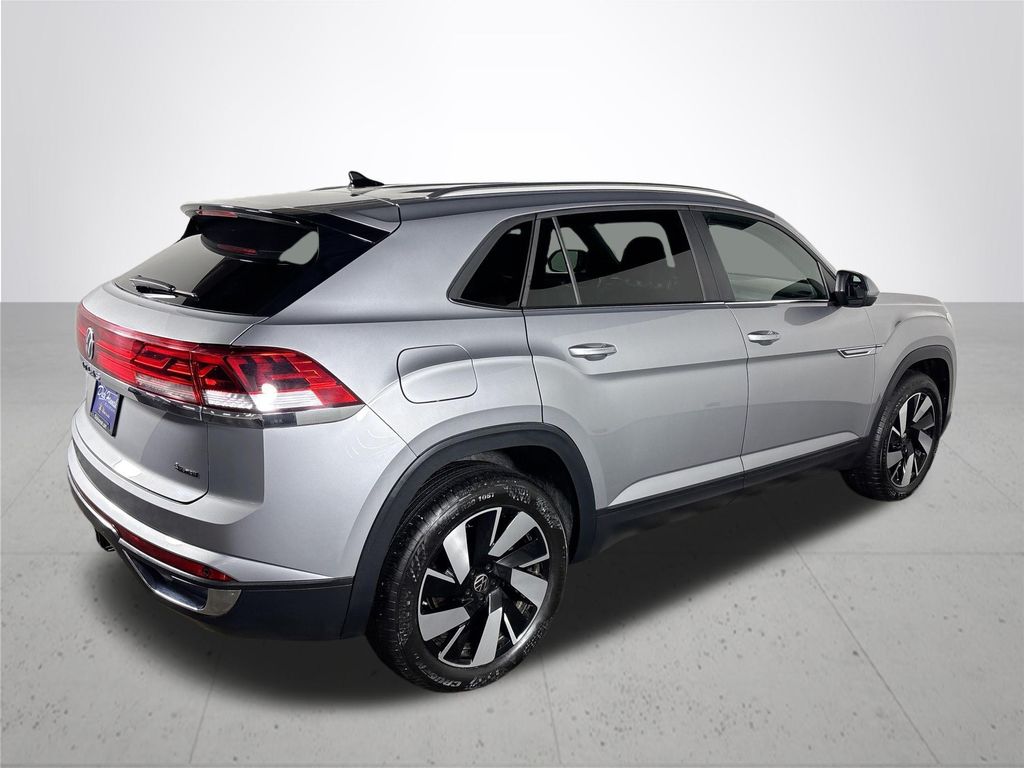 2025 Volkswagen Atlas Cross Sport 2.0T SE w/Technology