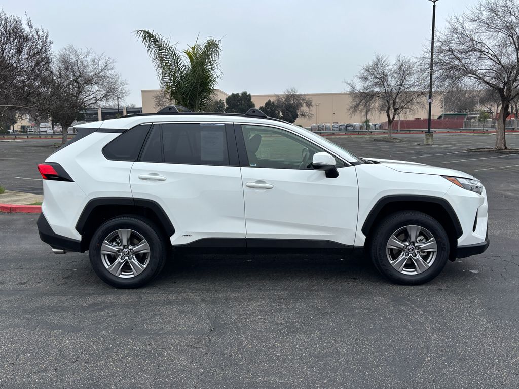 Thumbnail: 2025 Toyota RAV4 - 4