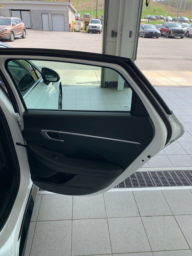 New 2026 White Hyundai SEL Sport image 12
