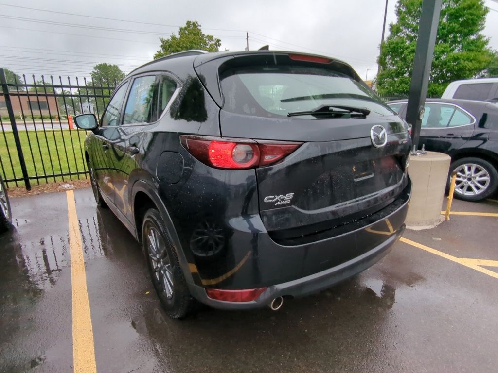 View vehicle photo 4