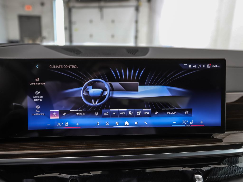 Thumbnail: 2026 BMW X5 - 18