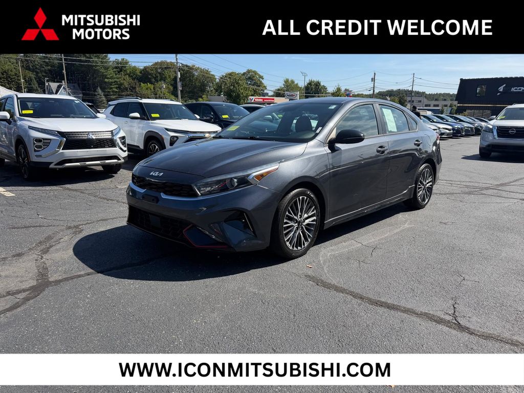  2023 Kia Forte GT-Line FWD   