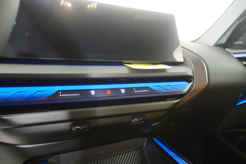 Thumbnail: 2026 BMW X3 - 22