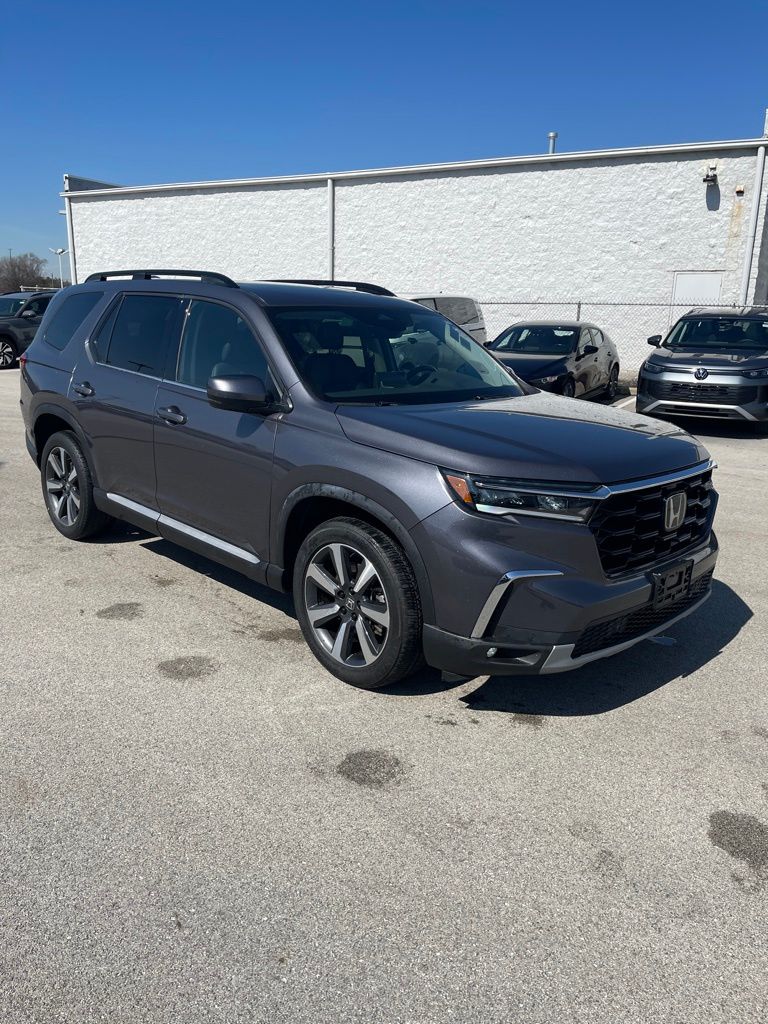 2023 Honda Pilot Touring AWD
