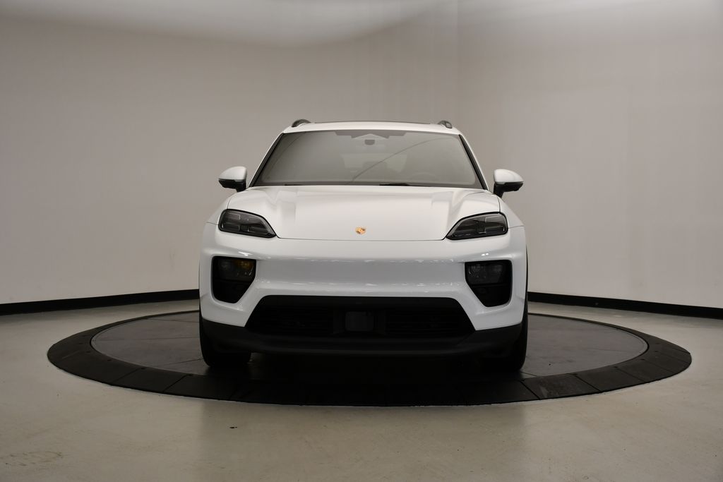 Thumbnail: 2025 Porsche Macan - 10