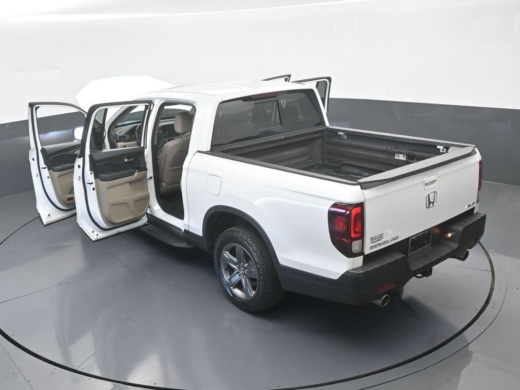 Used 2023 Platinum White Pearl Honda RTL image 72