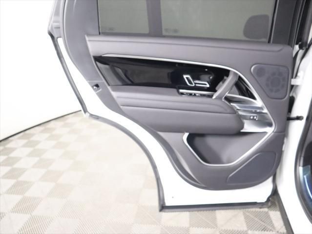 Thumbnail: 2025 Land Rover Range Rover - 28