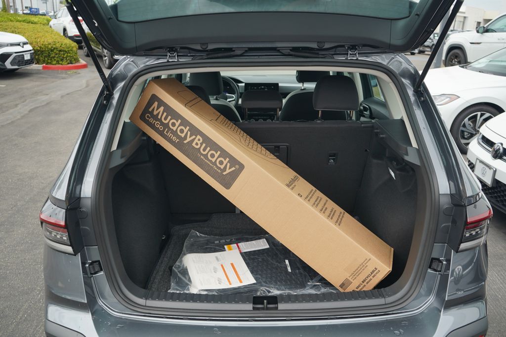 Thumbnail: 2025 Volkswagen Taos - 11