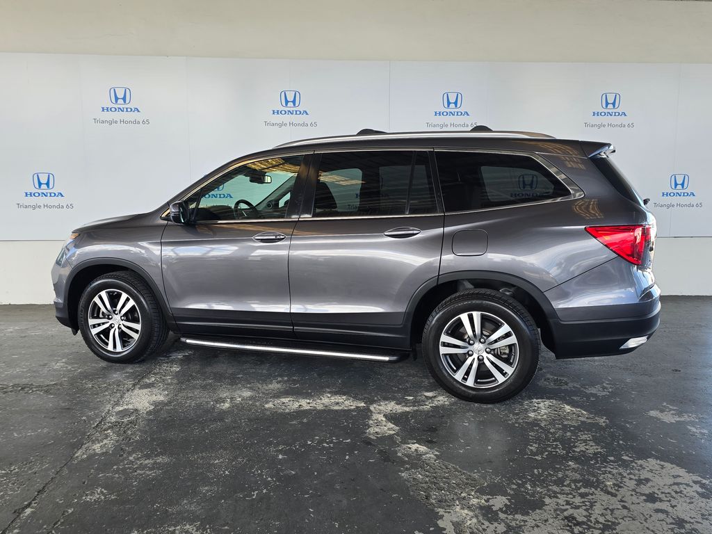 Thumbnail: 2016 Honda Pilot - 4