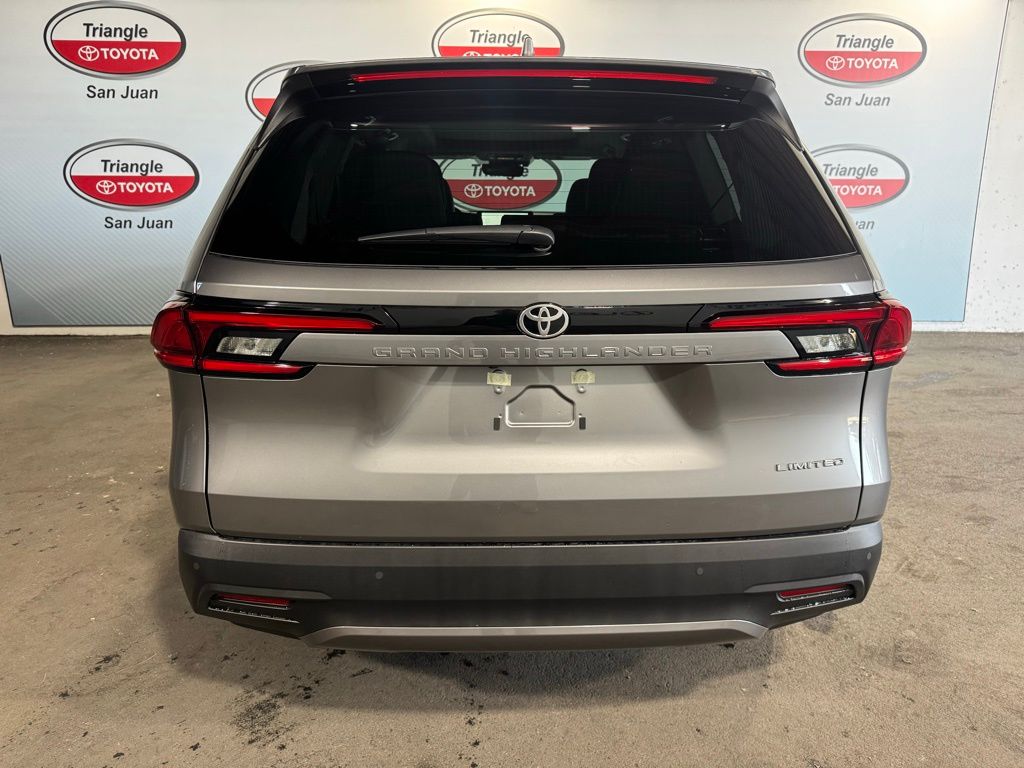 Thumbnail: 2026 Toyota Grand Highlander - 5