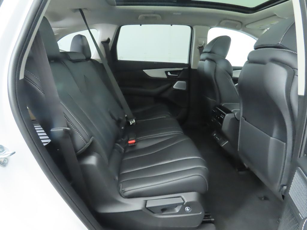 Thumbnail: 2026 Acura MDX - 24