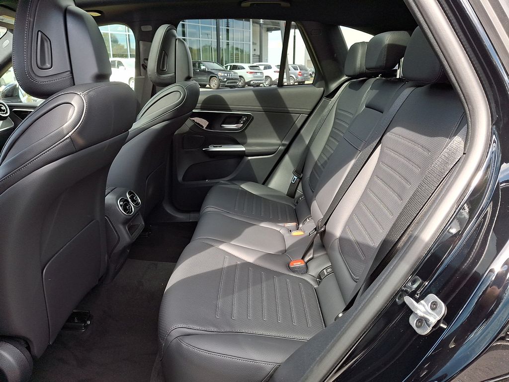 Thumbnail: 2026 Mercedes-Benz GLC - 6