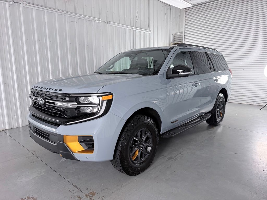 Glacier Gray Metallic Tri-Coat 2026 Ford Expedition SUV / Crossover Four-Wheel Drive Automatic