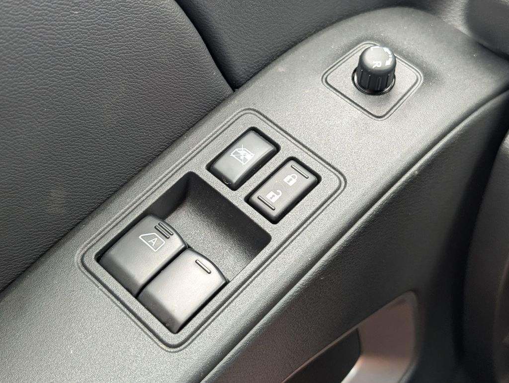 Used 2025 Nissan Frontier Truck