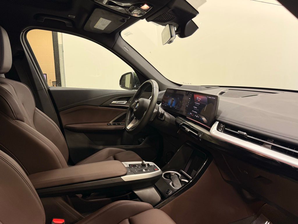 Thumbnail: 2025 BMW X1 - 28