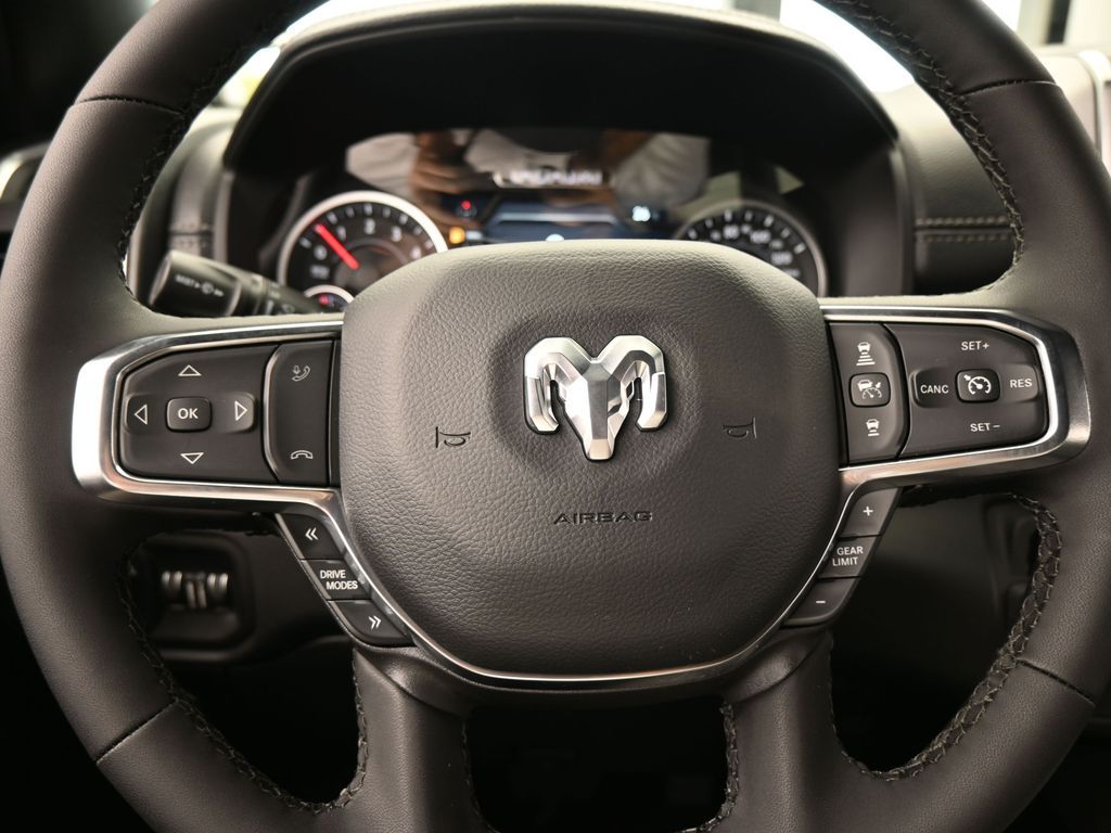 New 2026 Diamond Black Crystal Pearlcoat Ram Laramie image 27