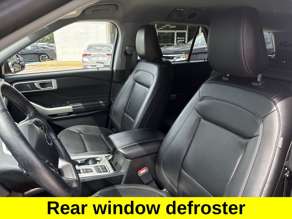 2022 Ford Explorer XLT photo