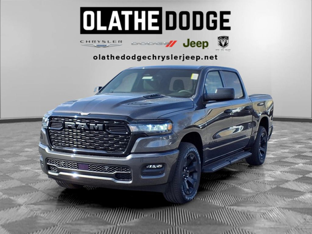 2026 RAM 1500 Express Crew Cab 4WD