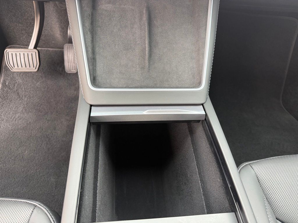 Thumbnail: 2026 Tesla Model Y - 24