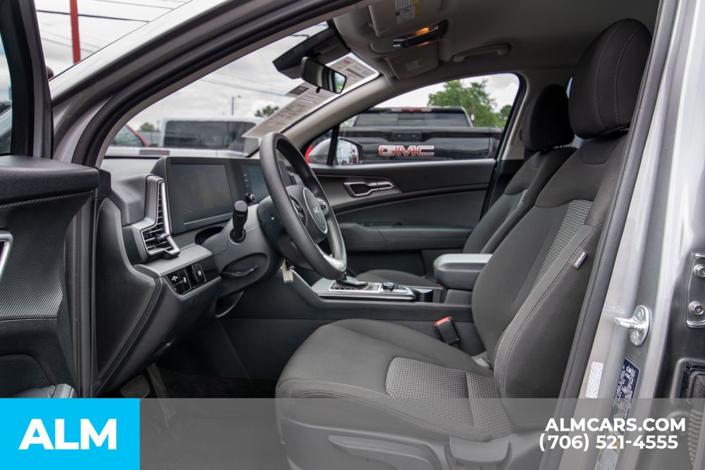 2024 Kia Sportage LX photo 14
